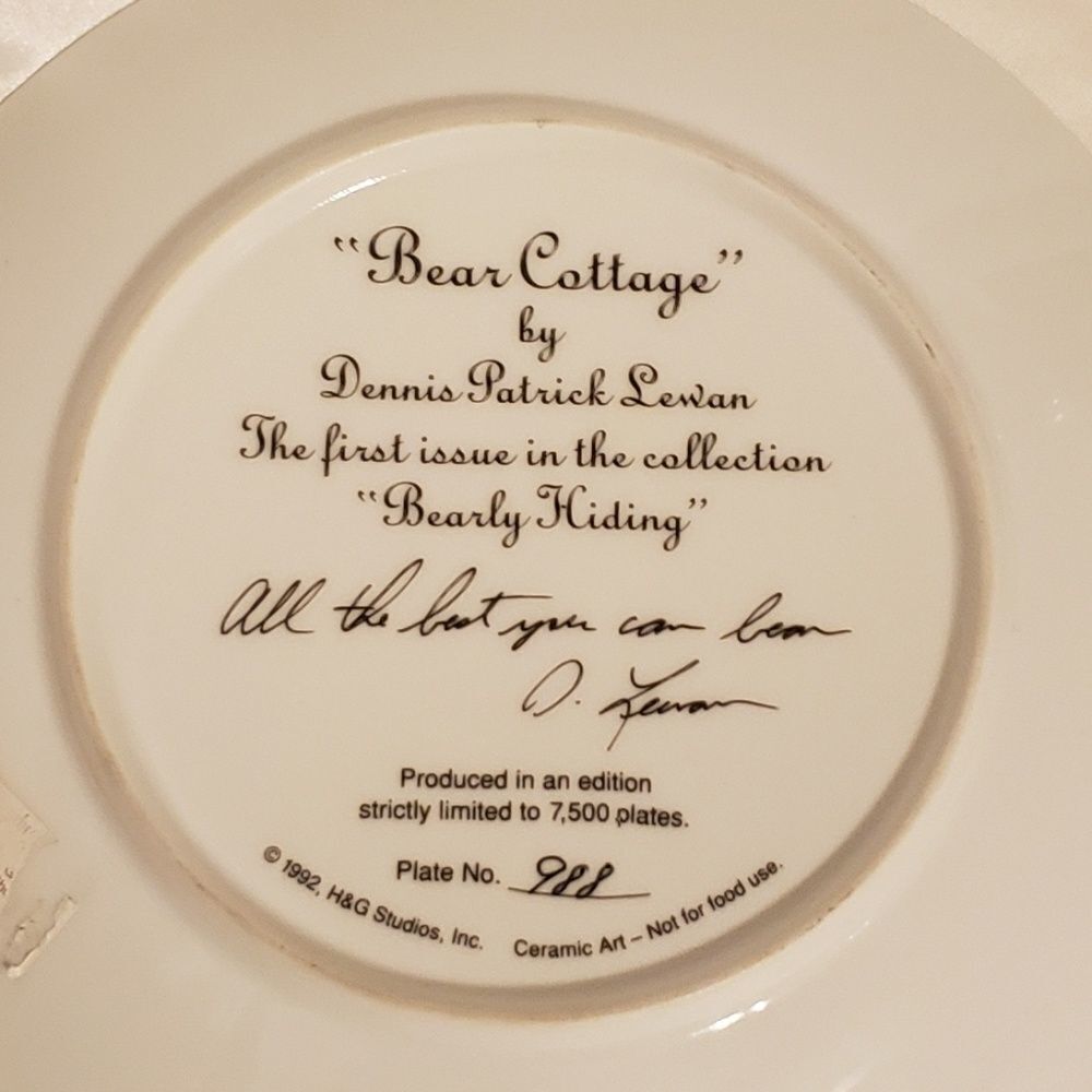 "Bear Cottage" Collectable Plate with free hanger - Picture 3 of 6